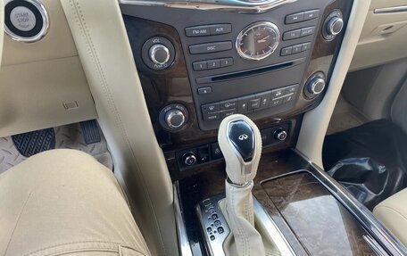 Infiniti QX56, 2013 год, 2 730 000 рублей, 10 фотография