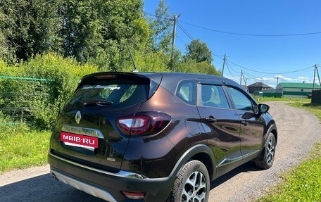 Renault Kaptur I рестайлинг, 2020 год, 1 950 000 рублей, 4 фотография