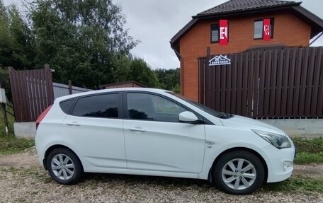 Hyundai Solaris II рестайлинг, 2016 год, 850 000 рублей, 2 фотография