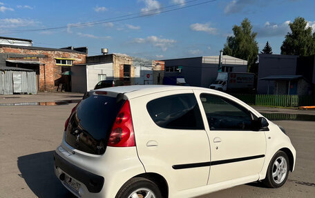 Peugeot 107 I рестайлинг, 2010 год, 385 000 рублей, 5 фотография