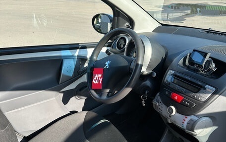 Peugeot 107 I рестайлинг, 2010 год, 385 000 рублей, 13 фотография