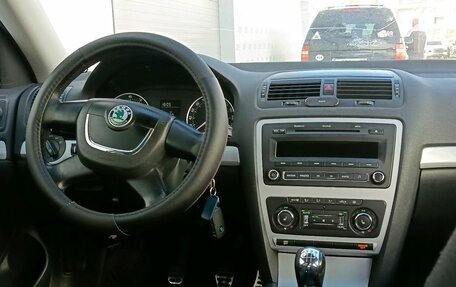 Skoda Octavia, 2010 год, 650 000 рублей, 13 фотография