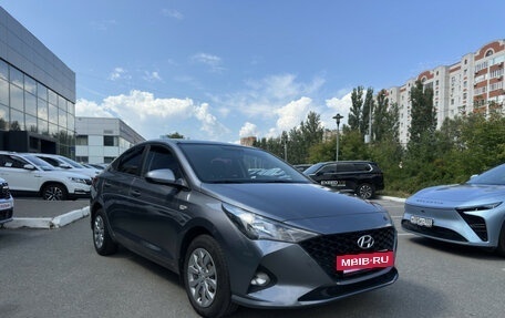 Hyundai Solaris II рестайлинг, 2020 год, 1 400 000 рублей, 3 фотография