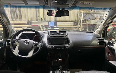 Toyota Land Cruiser Prado 150 рестайлинг 2, 2014 год, 3 649 000 рублей, 5 фотография