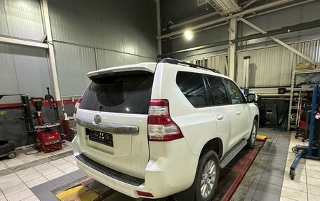 Toyota Land Cruiser Prado 150 рестайлинг 2, 2014 год, 3 649 000 рублей, 3 фотография