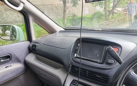 Nissan Serena I, 2000 год, 290 000 рублей, 4 фотография