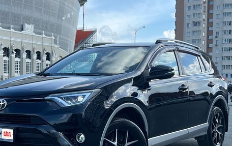 Toyota RAV4, 2016 год, 2 490 000 рублей, 10 фотография
