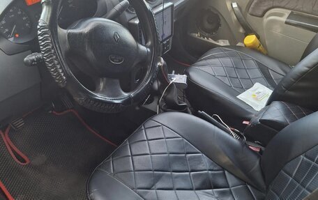 Renault Logan I, 2006 год, 250 000 рублей, 9 фотография