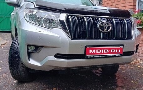 Toyota Land Cruiser Prado 150 рестайлинг 2, 2020 год, 6 500 000 рублей, 5 фотография