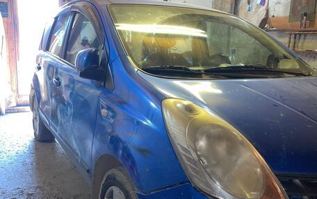 Nissan Note II рестайлинг, 2006 год, 370 000 рублей, 2 фотография