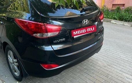 Hyundai ix35 I рестайлинг, 2010 год, 1 050 000 рублей, 2 фотография