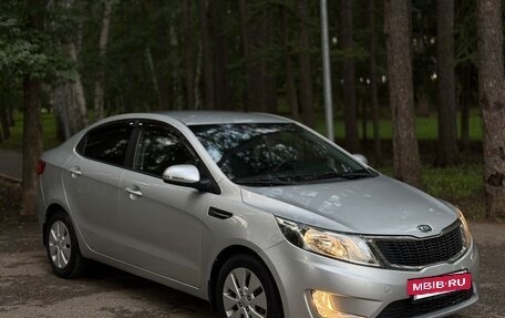 KIA Rio III рестайлинг, 2013 год, 850 000 рублей, 3 фотография