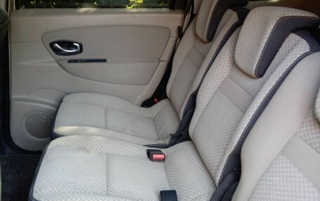 Renault Scenic III, 2011 год, 600 000 рублей, 4 фотография