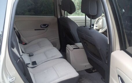 Renault Scenic III, 2011 год, 600 000 рублей, 2 фотография