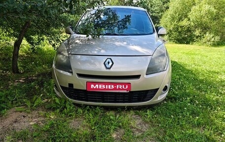 Renault Scenic III, 2011 год, 600 000 рублей, 11 фотография