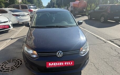 Volkswagen Polo VI (EU Market), 2012 год, 470 000 рублей, 2 фотография