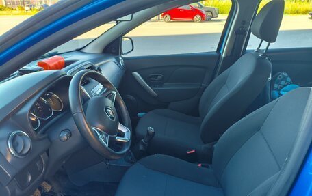 Renault Sandero II рестайлинг, 2018 год, 920 000 рублей, 8 фотография