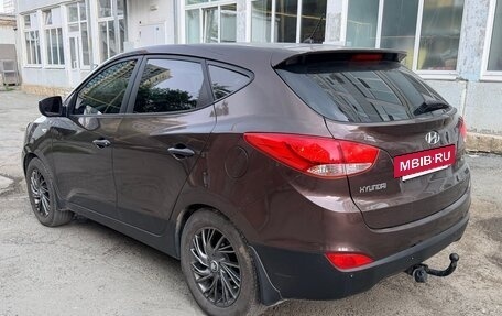 Hyundai ix35 I рестайлинг, 2011 год, 1 050 000 рублей, 2 фотография
