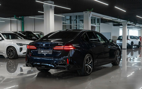 BMW 5 серия, 2025 год, 8 450 000 рублей, 4 фотография