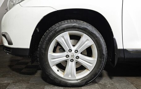 Toyota Highlander III, 2013 год, 1 743 000 рублей, 9 фотография