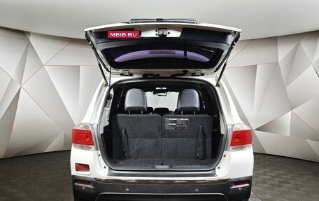 Toyota Highlander III, 2013 год, 1 743 000 рублей, 12 фотография