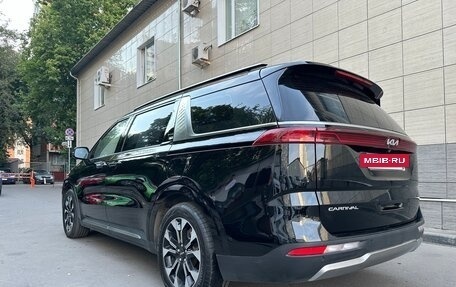 KIA Carnival, 2021 год, 3 650 000 рублей, 4 фотография