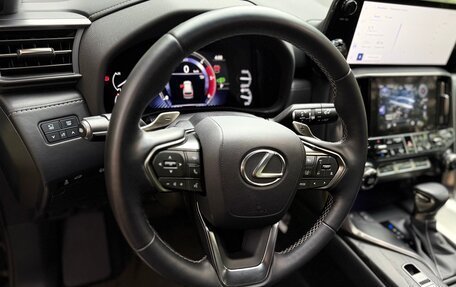 Lexus LX, 2024 год, 14 650 000 рублей, 15 фотография