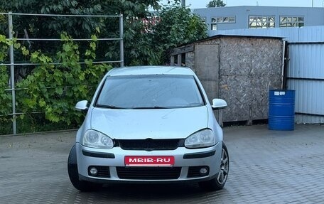 Volkswagen Golf V, 2005 год, 410 000 рублей, 2 фотография