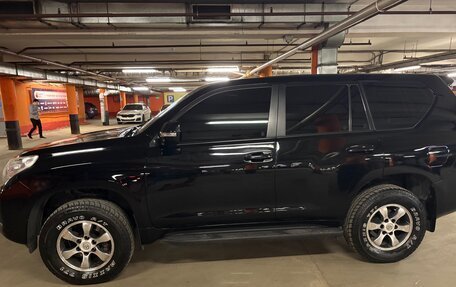 Toyota Land Cruiser Prado 150 рестайлинг 2, 2009 год, 2 300 000 рублей, 4 фотография