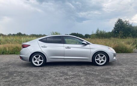 Hyundai Elantra VI рестайлинг, 2020 год, 1 690 000 рублей, 6 фотография