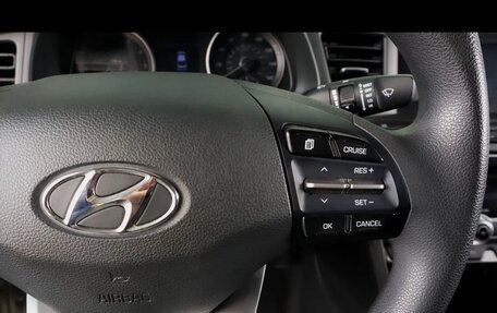 Hyundai Elantra VI рестайлинг, 2020 год, 1 690 000 рублей, 17 фотография