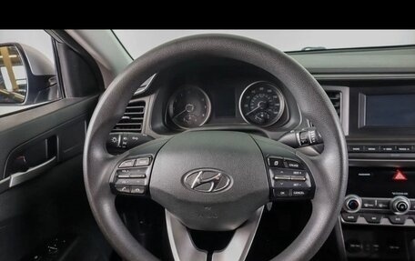 Hyundai Elantra VI рестайлинг, 2020 год, 1 690 000 рублей, 15 фотография
