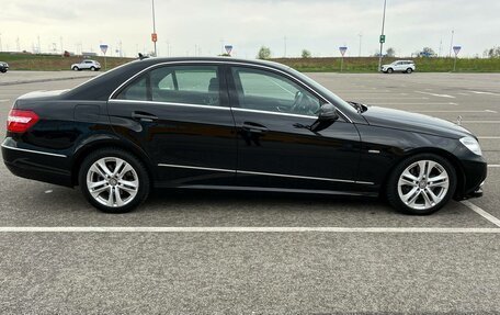 Mercedes-Benz E-Класс, 2011 год, 12 фотография