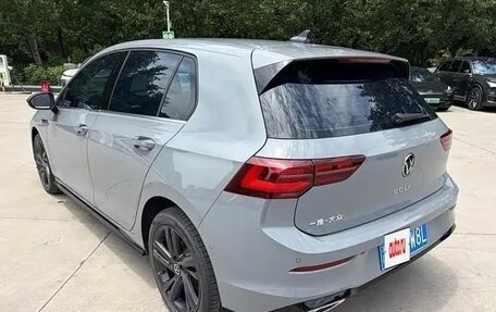 Volkswagen Golf VIII, 2023 год, 2 190 000 рублей, 3 фотография