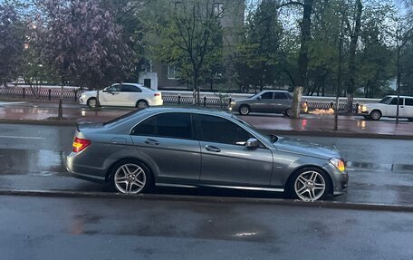 Mercedes-Benz C-Класс, 2011 год, 1 100 000 рублей, 7 фотография