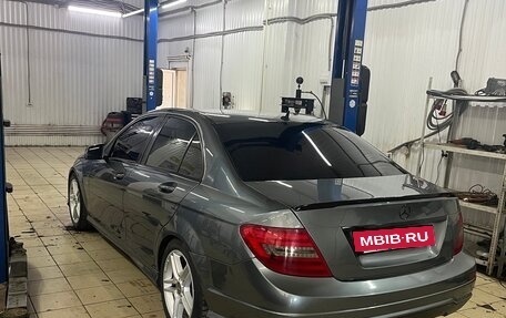 Mercedes-Benz C-Класс, 2011 год, 1 100 000 рублей, 6 фотография