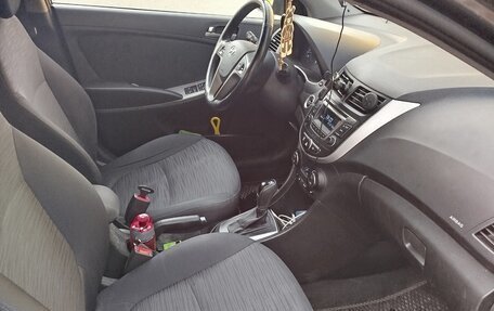 Hyundai Solaris II рестайлинг, 2016 год, 870 000 рублей, 4 фотография