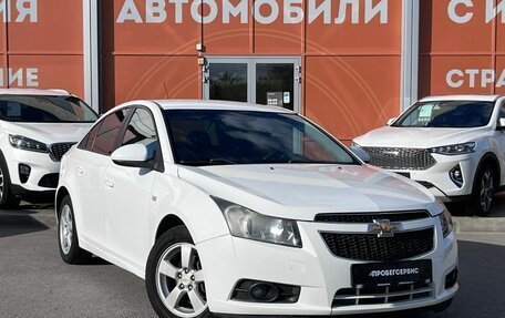 Chevrolet Cruze II, 2011 год, 599 000 рублей, 3 фотография