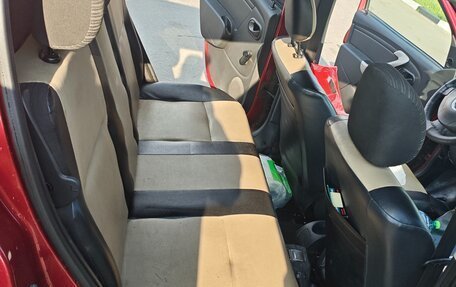 Renault Sandero I, 2011 год, 300 000 рублей, 13 фотография