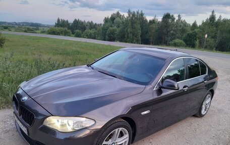 BMW 5 серия, 2011 год, 1 490 000 рублей, 13 фотография