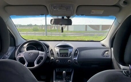 Hyundai ix35 I рестайлинг, 2011 год, 1 100 000 рублей, 12 фотография