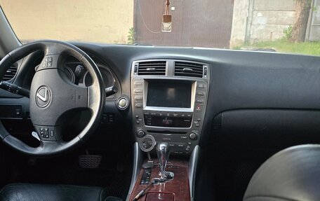Lexus IS II рестайлинг 2, 2005 год, 1 500 000 рублей, 17 фотография