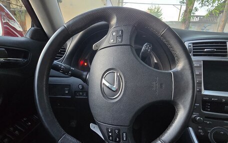 Lexus IS II рестайлинг 2, 2005 год, 1 500 000 рублей, 20 фотография