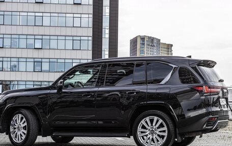Lexus LX, 2023 год, 15 000 000 рублей, 5 фотография