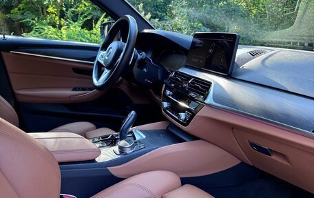BMW 5 серия, 2021 год, 6 600 000 рублей, 13 фотография