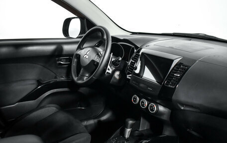 Mitsubishi Outlander III рестайлинг 3, 2008 год, 920 000 рублей, 14 фотография