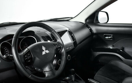 Mitsubishi Outlander III рестайлинг 3, 2008 год, 920 000 рублей, 10 фотография