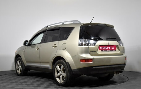 Mitsubishi Outlander III рестайлинг 3, 2008 год, 920 000 рублей, 8 фотография