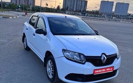 Renault Logan II, 2015 год, 315 000 рублей, 1 фотография
