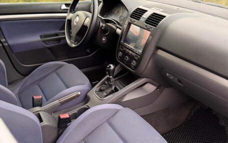 Volkswagen Golf V, 2005 год, 570 000 рублей, 34 фотография